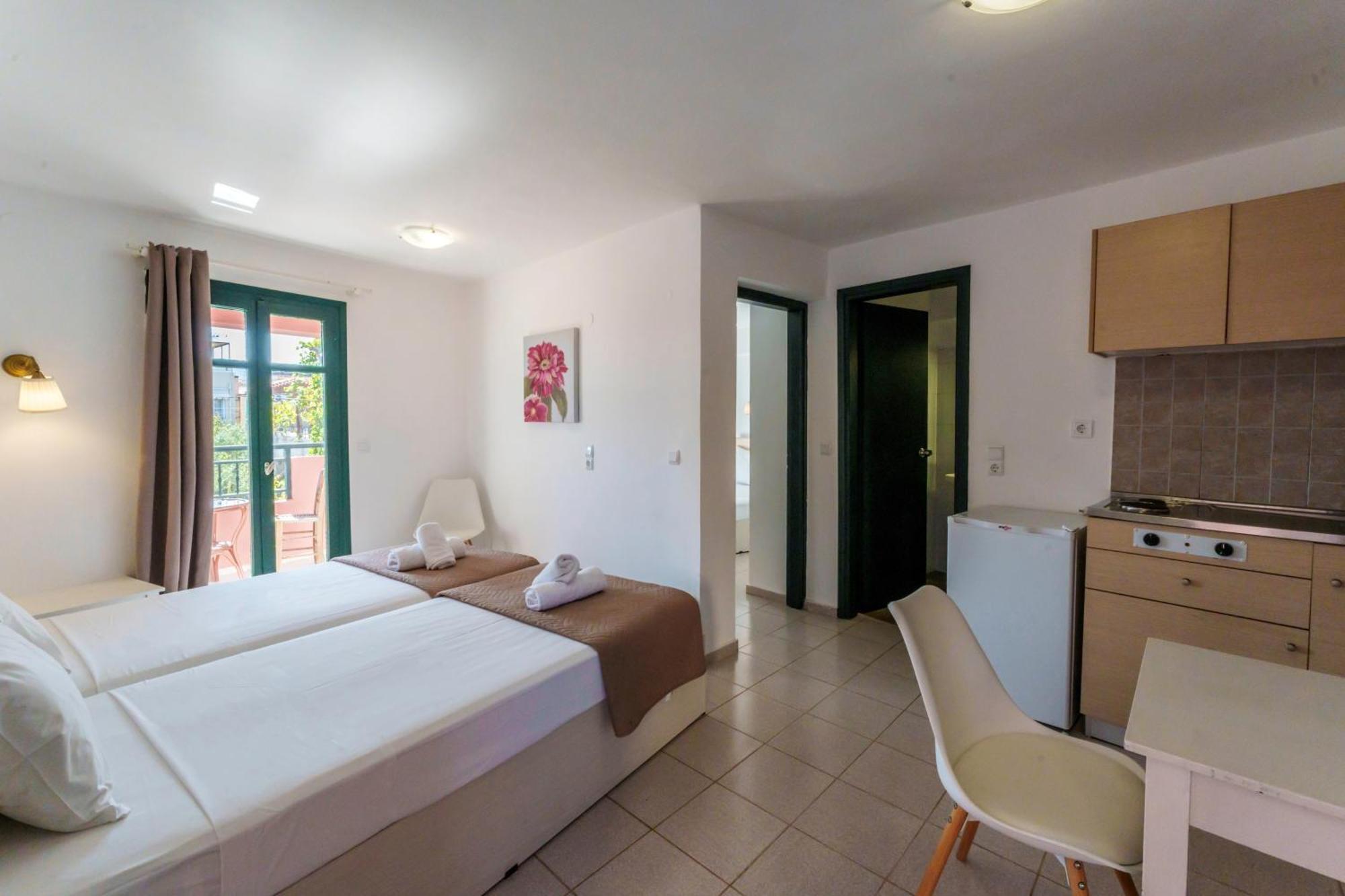 Kri-Kri Village Holiday Apts By Estia Kokkini Hani Bagian luar foto